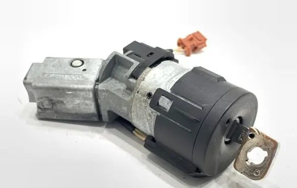 Peugeot 207 Ignition lock 9663123280
