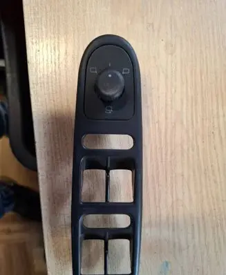 Audi A6 S6 C5 4B Front door window switch trim 1M0867163B