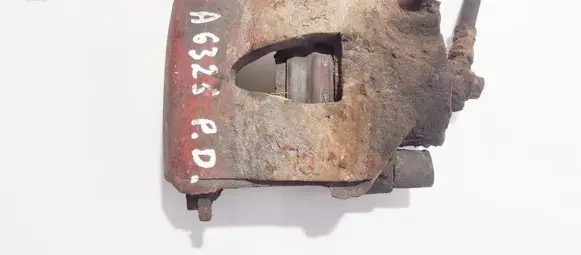 Skoda Octavia Mk1 (1U) Front brake caliper