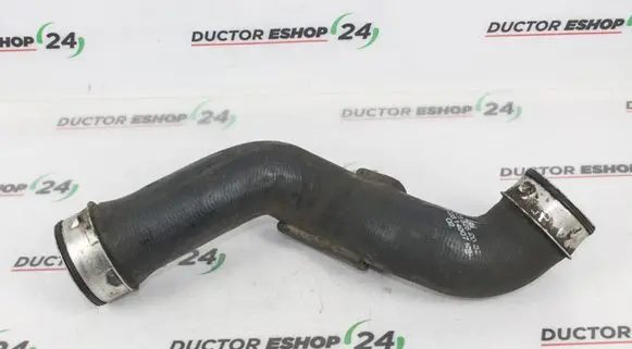 Mercedes-Benz C W203 Intercooler hose/pipe A2035282082