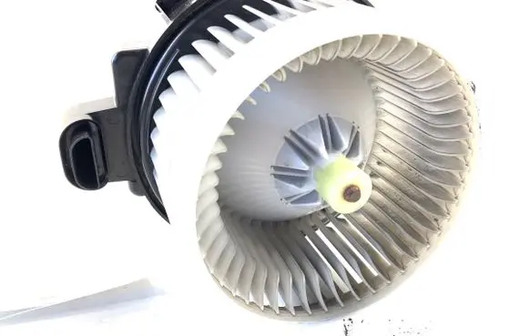 Toyota RAV 4 (XA40) Heater fan/blower 2727008105