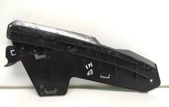 Front bumper mounting bracket