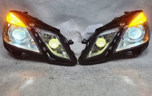 Mercedes-Benz E W212 Headlights/headlamps set A2128205761 A2128205861