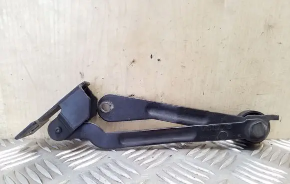 Volvo XC90 Tailgate check strap stopper 8659075