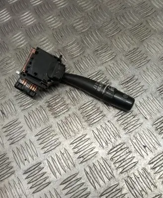 Toyota Avensis T220 Wiper control stalk