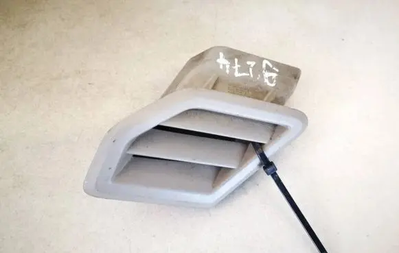 Volvo S60 Dash center air vent grill 9165755