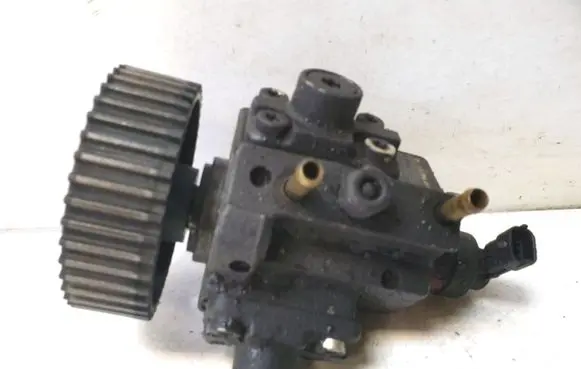 Opel Vectra C Fuel injection high pressure pump
