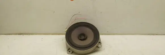 Subaru Forester SF Front door speaker 86301SA000