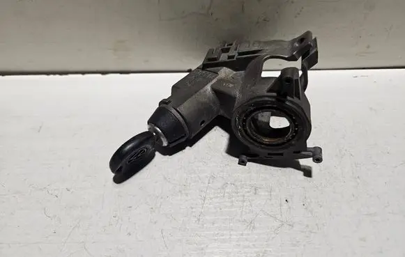 Volkswagen Golf III Ignition lock 357905851