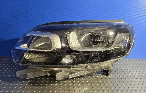 Opel Vivaro Headlight/headlamp 9808567780