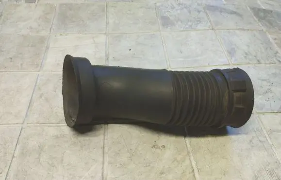 Opel Zafira A Air intake hose/pipe 90531007 F531007G
