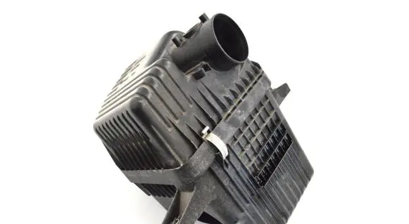 Suzuki Grand Vitara II Air filter box 78KA01