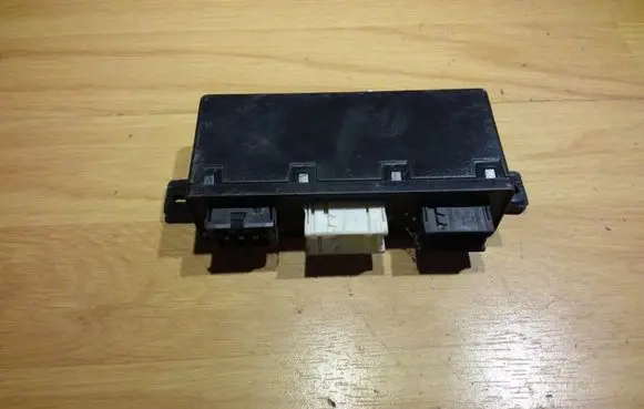 BMW 5 E39 Comfort/convenience module 613583776009