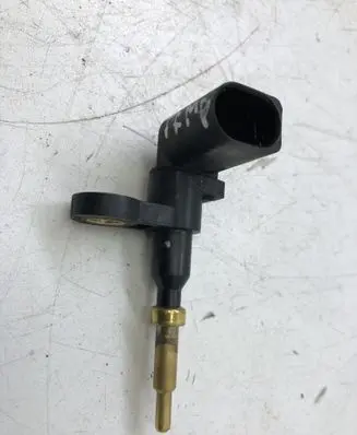 Volkswagen Golf VII Coolant temperature sensor 04E919501B
