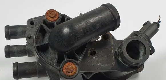 Skoda Fabia Mk1 (6Y) Thermostat housing 032121111AP
