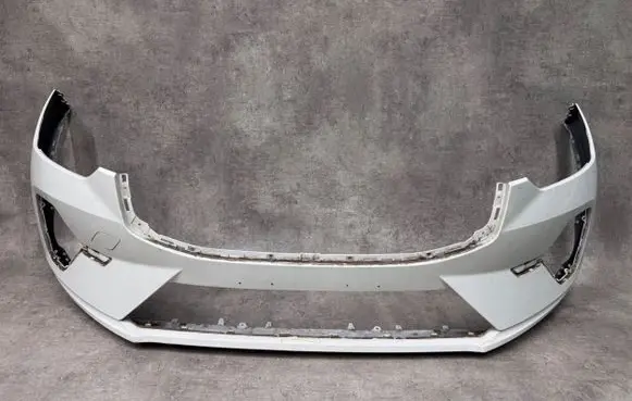 Volvo XC60 Front bumper 8W6807437 NULL