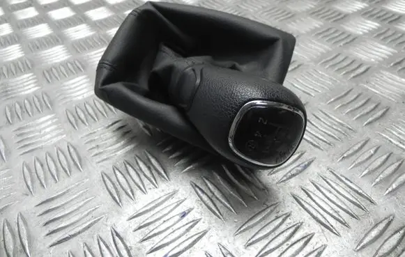 Skoda Fabia Mk3 (NJ) Gear shifter/selector 6V0711113AF