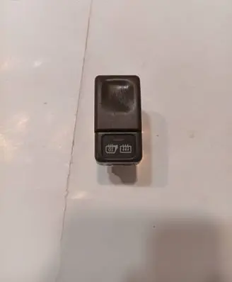 Volvo S70 V70 V70 XC Windscreen/window heater switch 9162952 97W23K