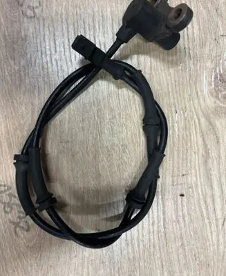 Peugeot 406 ABS brake wheel speed sensor 0265006