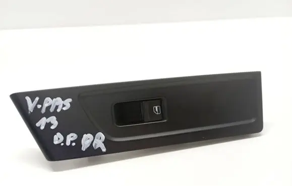 Volkswagen PASSAT B7 Electric window control switch 3AB857858