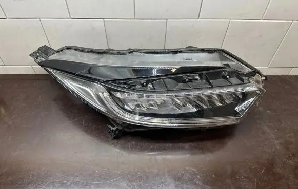 Honda HR-V Headlight/headlamp