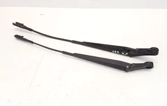 Opel Zafira B Front wiper blade arm 13145564 13145563