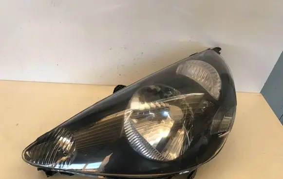 Honda Jazz Headlight/headlamp ZHD1153L 20A444