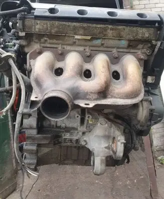 Peugeot 407 Engine