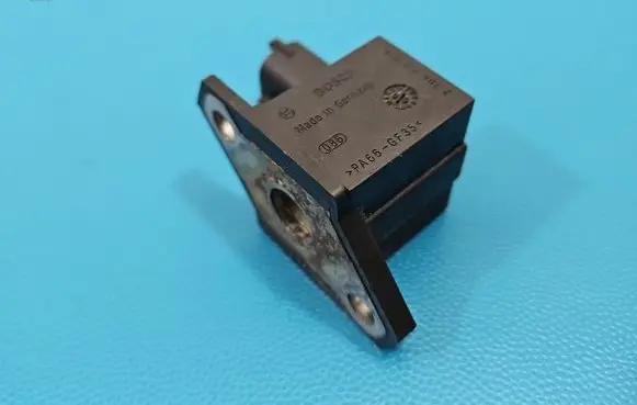 Alfa Romeo GT Fuel pressure sensor 2704210028 IMPRK1534484