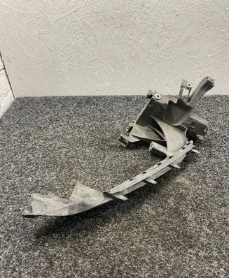 Audi Q5 SQ5 Headlight/headlamp mounting bracket 80A805608