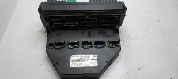 Mercedes-Benz C AMG W204 Fuse module A2129009705