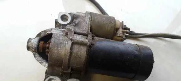 Peugeot 607 Starter motor d6ra107 15k91505cg