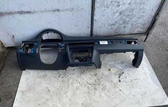 BMW 3 E90 E91 Dashboard 7075392 72758412 6F1019EC30