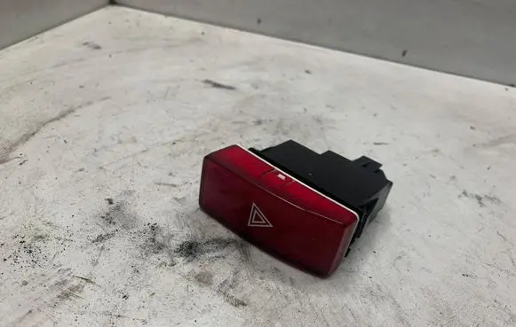 Honda CR-V Hazard light switch M33808
