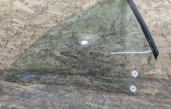Mercedes-Benz CLK A209 C209 Rear side window