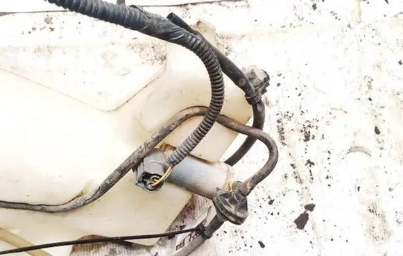 Nissan Murano Z50 Windscreen/windshield washer pump