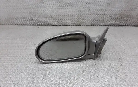 Hyundai Sonata Front door electric wing mirror E13010080