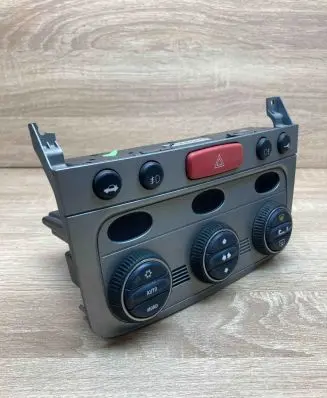 Alfa Romeo 147 Climate control unit 46799632 E09374 C397