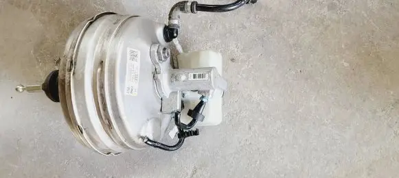 Audi A8 S8 D4 4H Brake booster 4H0612103C