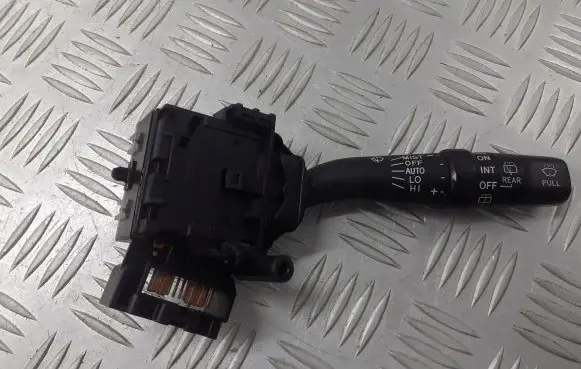Toyota Avensis T220 Wiper switch 173654LH
