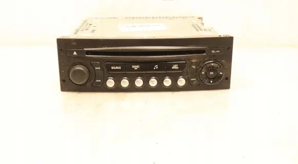 Peugeot Partner Radio/GPS head unit trim 98032839XT