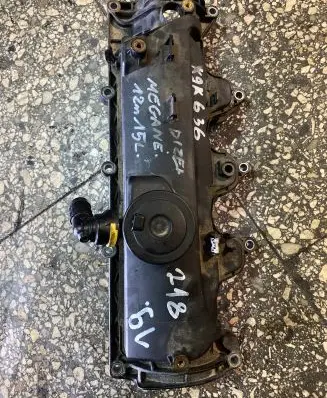 Renault Megane III Rocker cam cover 8200629199G