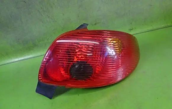 Peugeot 206 Rear/tail lights