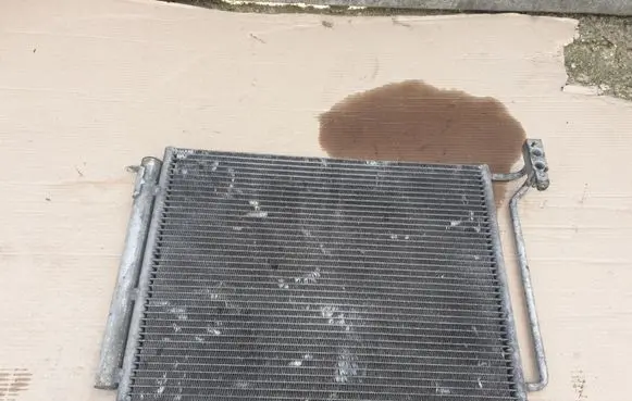 A/C cooling radiator (condenser)