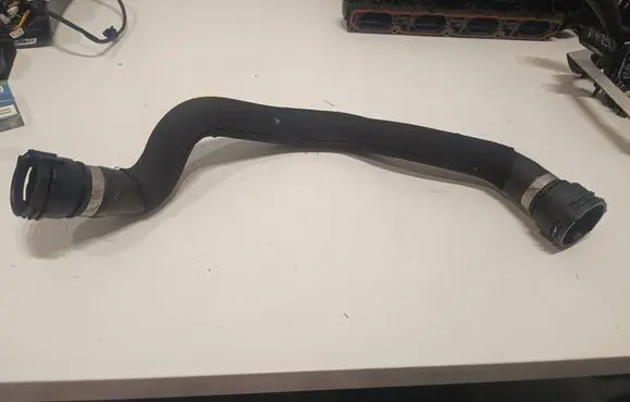 Audi A4 S4 B8 8K Engine coolant pipe/hose 8K0122293K NW32NW26