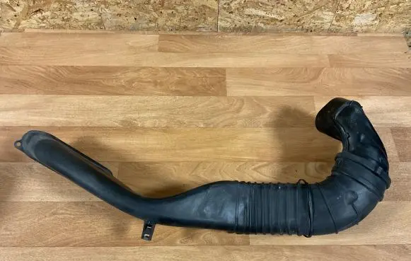 Opel Insignia A Air intake duct part 20985850