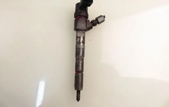Opel Astra H Fuel injector 0445110159