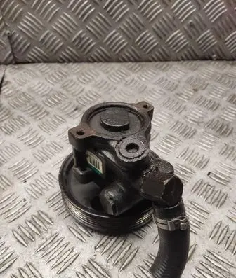 Ford Mondeo MK II Power steering pump 8bb0224
