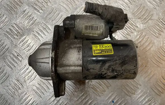 Hyundai i30 Starter motor 361002A300