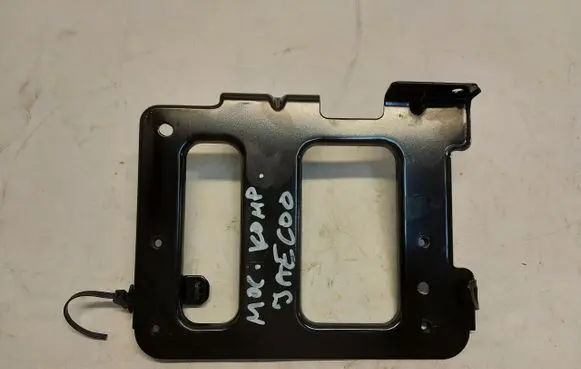Chery Tiggo 7 Engine control unit holder 131000544aa-jlk01